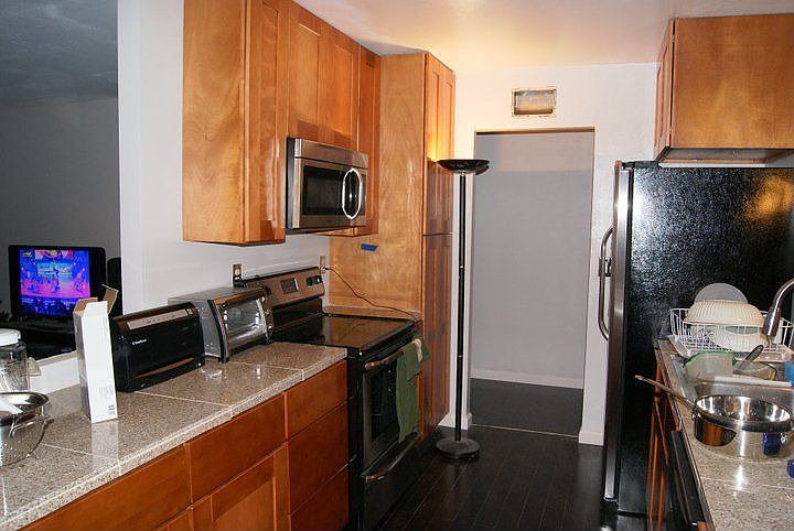 1st image of 5943 Altamont Dr