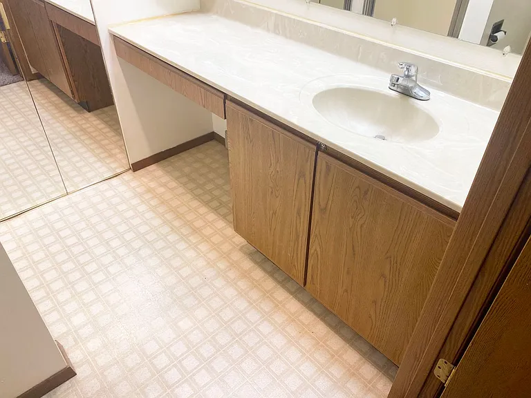4PLEX-1911 Carol Dr — Photo 18