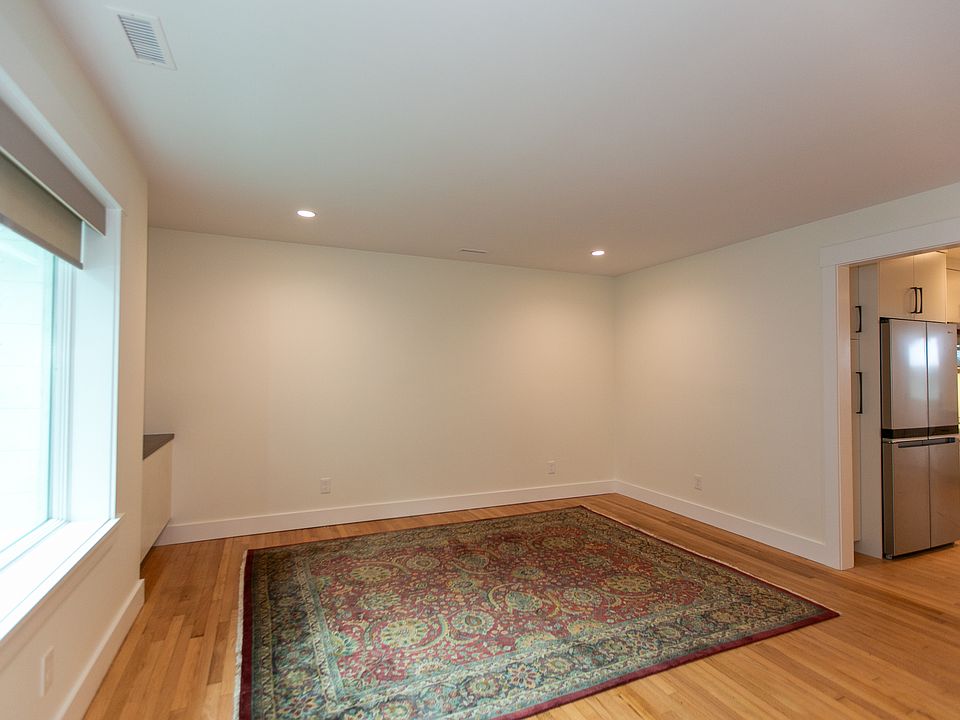1st image of 412 Riverland Dr #B
