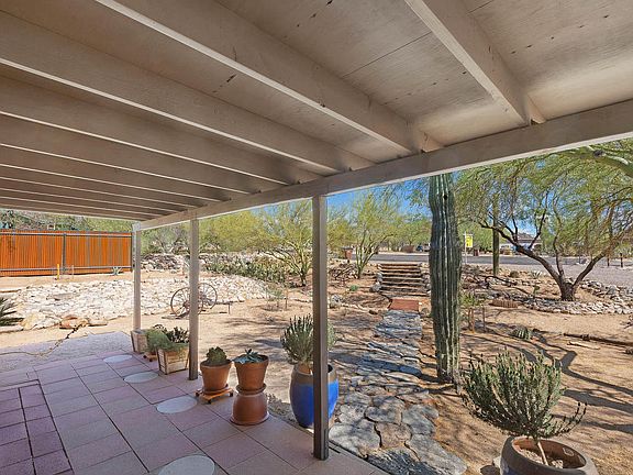 3rd image of 211 E Mountain Sunset Pl