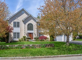 38 Sheldon St, Ardsley, NY 10502