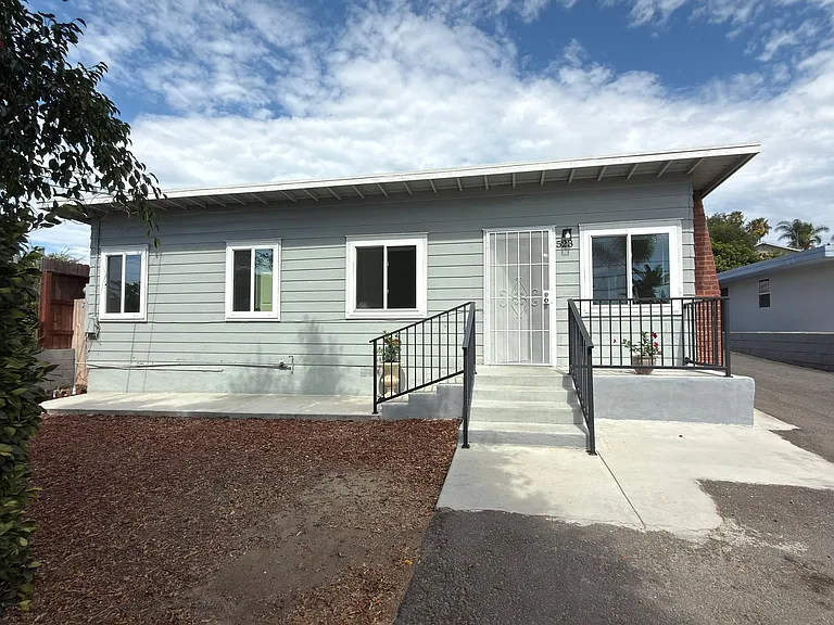 523 N Citrus Ave — Photo 4