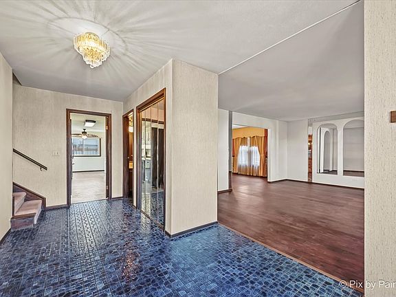 3rd image of 2018 Audubon Dr