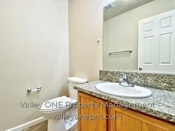 1180 E Monte Vista Ave — Photo 24