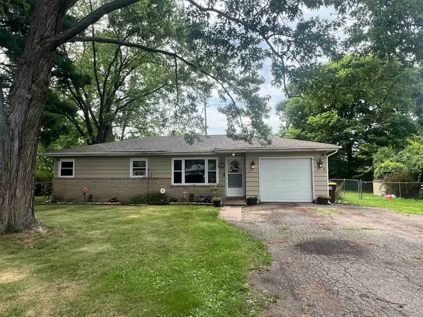 8212 Cameo Dr, Machesney Park, IL 61115