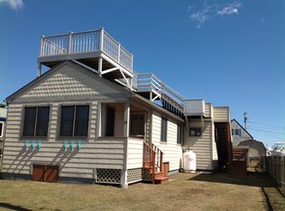 25 Champlin Ave, Narragansett, RI 02879