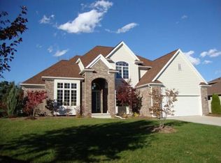 16947 Broadview Dr, East Lansing, MI