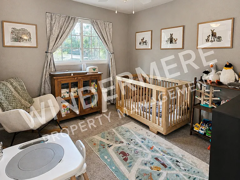 585 NW Fairwood Way — Photo 9