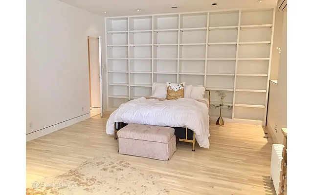 Rented by Douglas Elliman | media 17