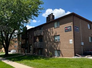 2408 Rainbow, Bloomington, IL 61704