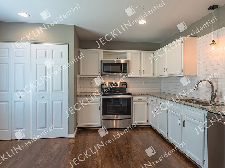 2329 Horsley Dr — Photo 15