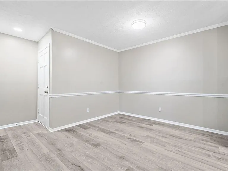 113 Tuxworth Cir — Photo 30