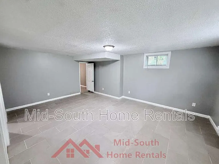 2876 Cela Rd #B — Photo 5
