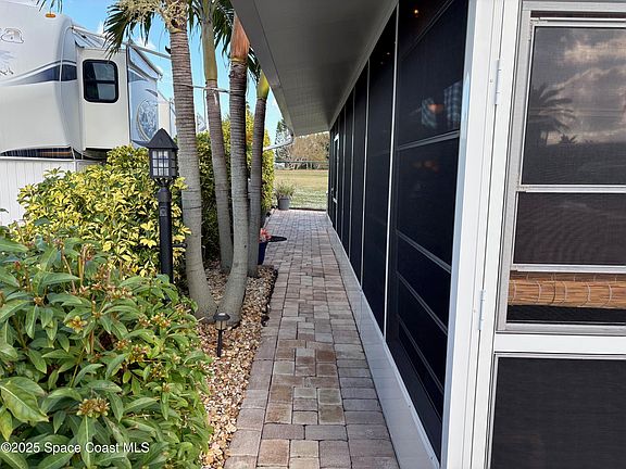4th image of 3192 Dockside Ln #30
