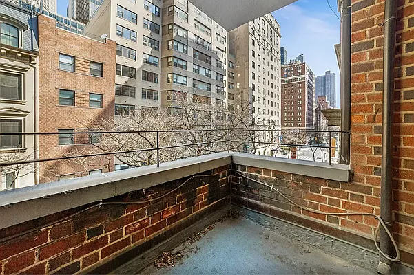 Rented by Compass | media 6