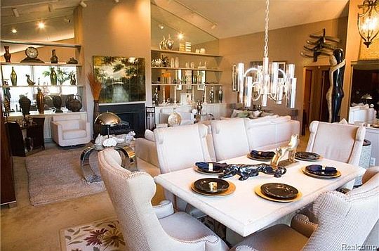 3rd image of 7461 Pebble Ln #1