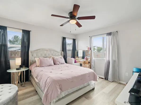 302 Abby Rd, Cheyenne, WY 82007