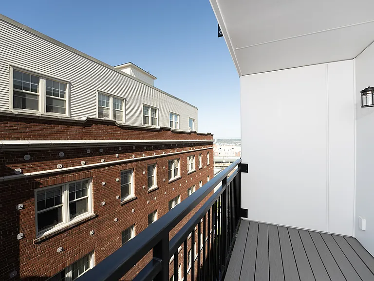 Studio with Deck - View Studio with Deck - View