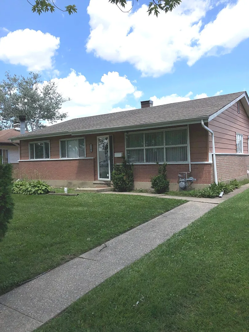 17107 Walter St photo 1