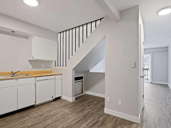Riverside Apartment, 924 21st Ave S APT 6, Minneapolis, MN 55404