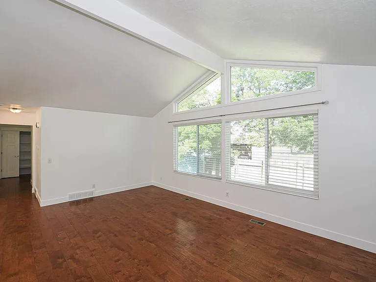 9062 S Daybreak Dr — Photo 9