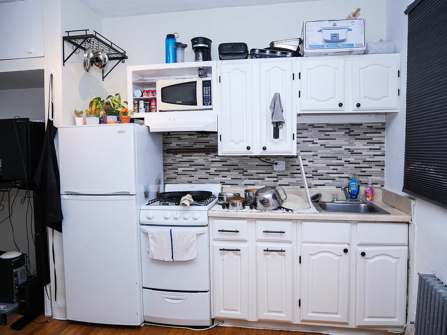 259 W Newton St - 1 — Photo 3
