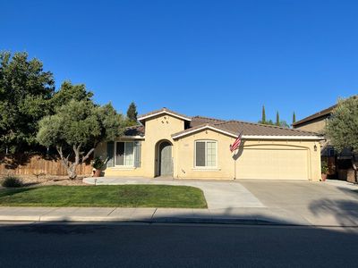 1135 N Perry Ave, Clovis, CA, 93611