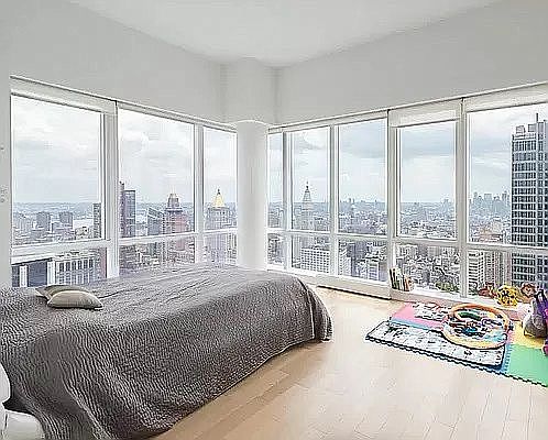 4th image of 50 W 30th St #4A