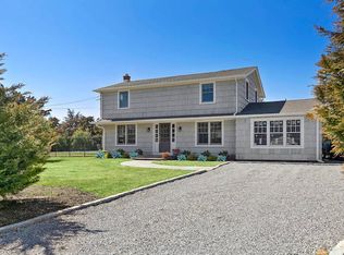 15 Tanners Neck Ln, Westhampton, NY 11977