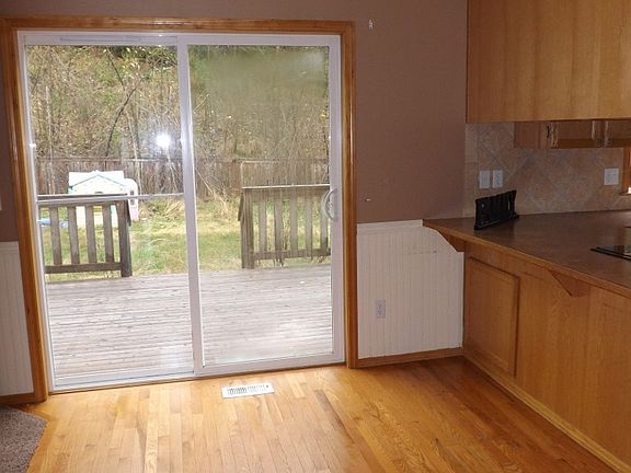 4th image of 20535 196th Avenue Ct E