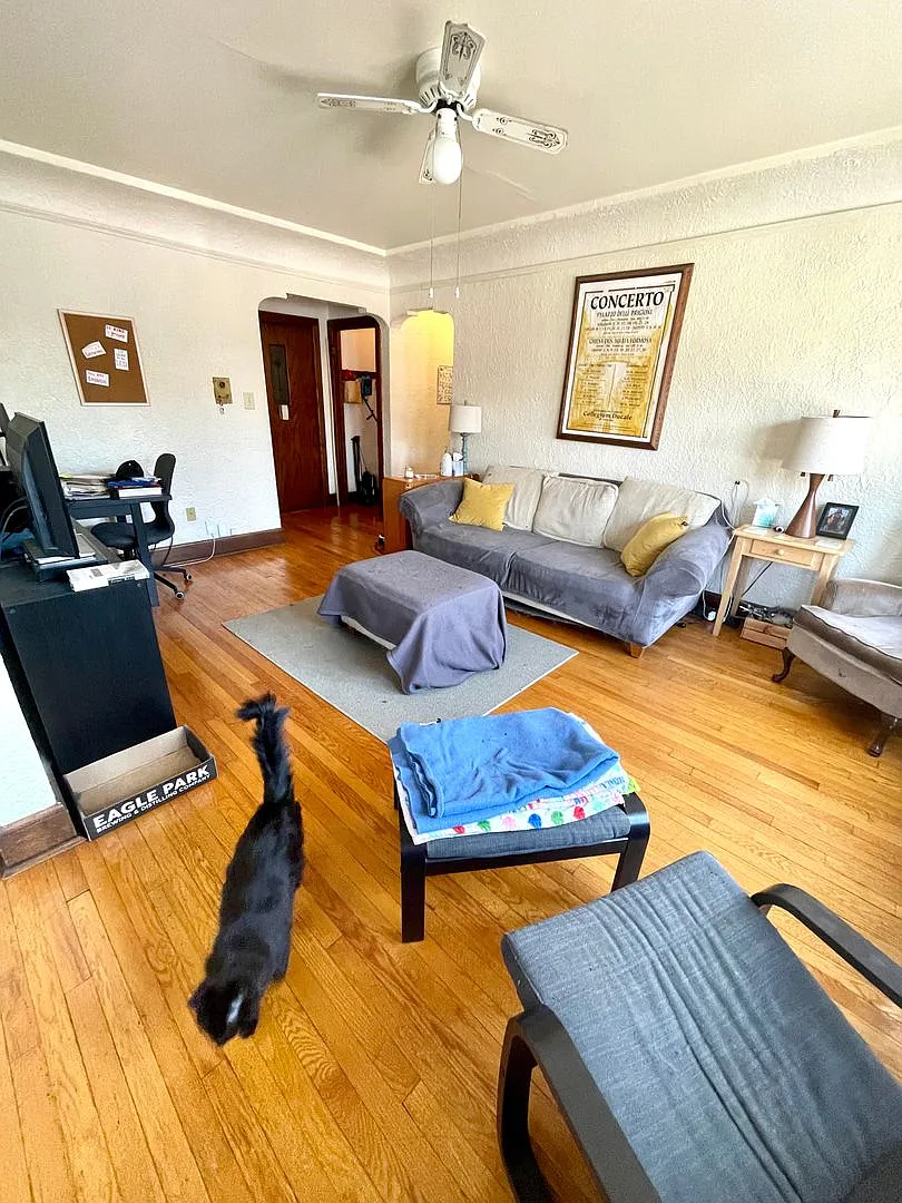 1420 E Capitol Drive — Photo 4