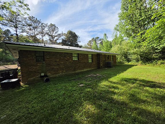 2nd image of 326 Webb Goodin Rd