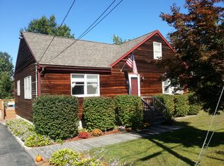 27 Henry Taylor St, Salem, NH 03079