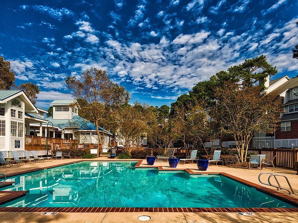 Welcome to Marina Shores Apartments