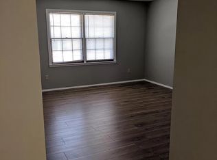 1102 Ohio St #4, Lawrence, KS 66044