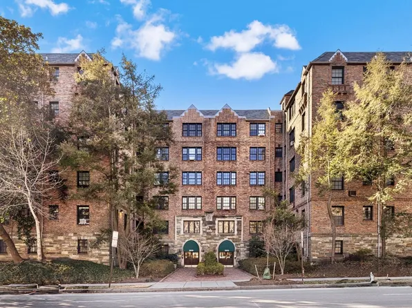 3900 Connecticut Ave NW #202G, Washington, DC 20008