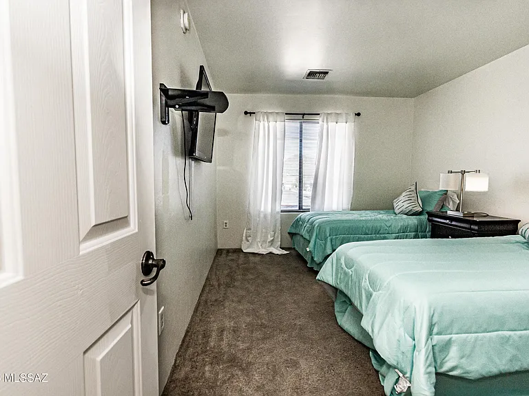 4830 S Vallecano Dr — Photo 32
