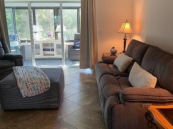 2nd image of 1746 Lauren Ln