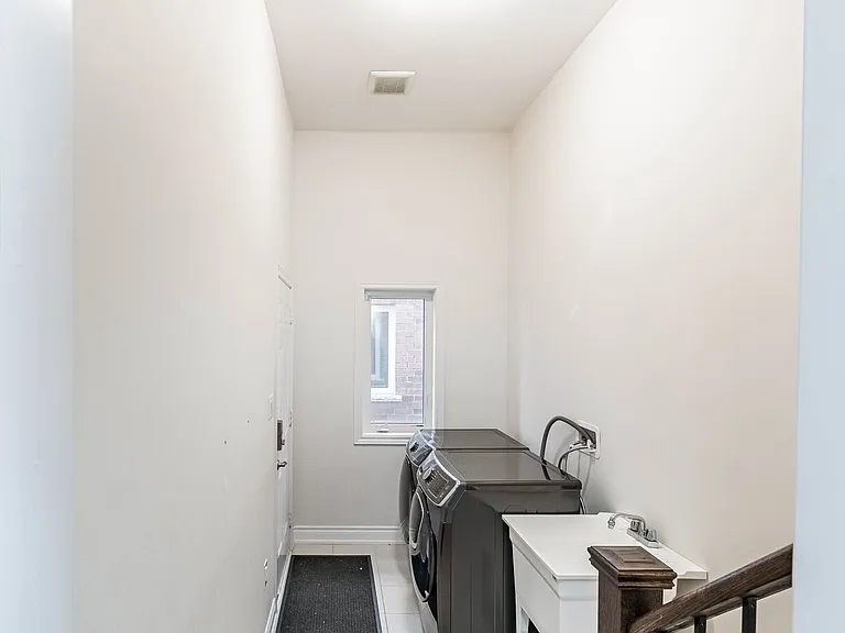 16 Monarch Dr — Photo 19