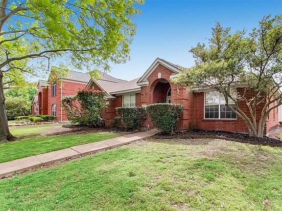 2nd image of 2709 Wickham Ct