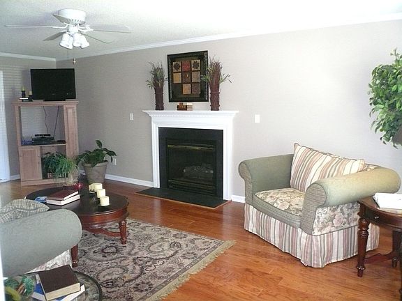 2nd image of 1200 Deerfield Dr