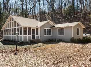 28960 Ravine Ln, Covert, MI 49043