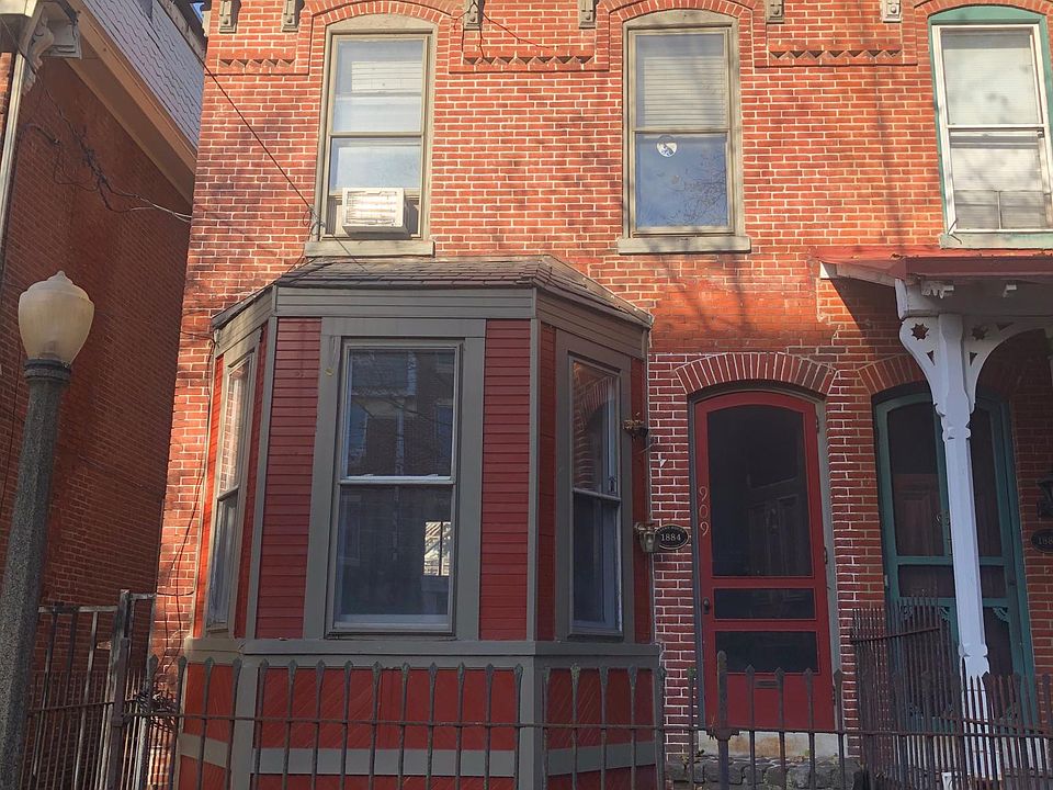 1st image of 909 N Monroe St