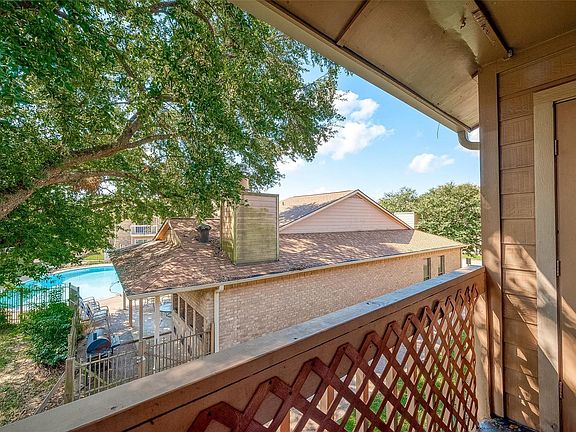 4th image of 1505 Ward Rd APT 214