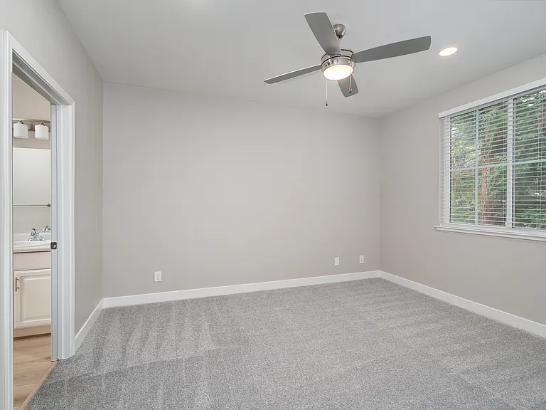 Tahoe - 2BR, 2BA 1,119SF