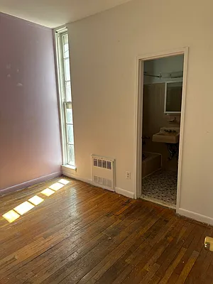 Rented by Eric Goodman Realty Corp | media 9