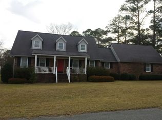 406 N Omega St, Dexter, GA 31019