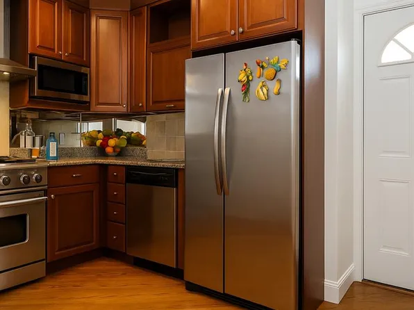 2 Roosevelt Court image 9 of 22