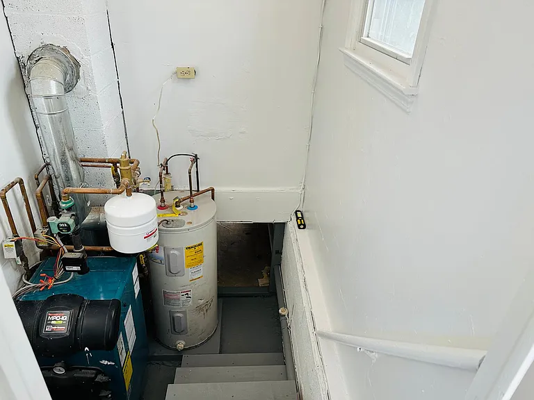 79 Hawkins Ave — Photo 39