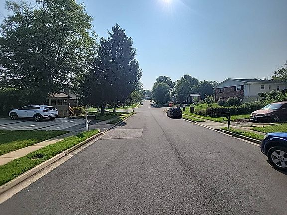5th image of 4805 Kellogg Dr